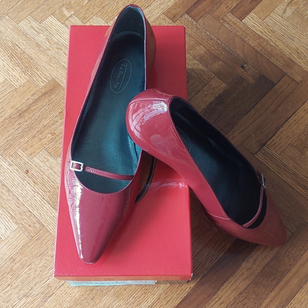 NIB Talbots red patent leather Mary Jane's  8M